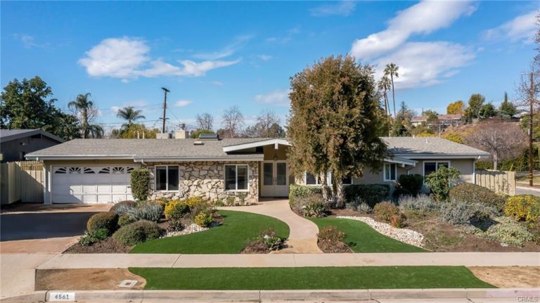 4561 Willens Ave. Woodland Hills